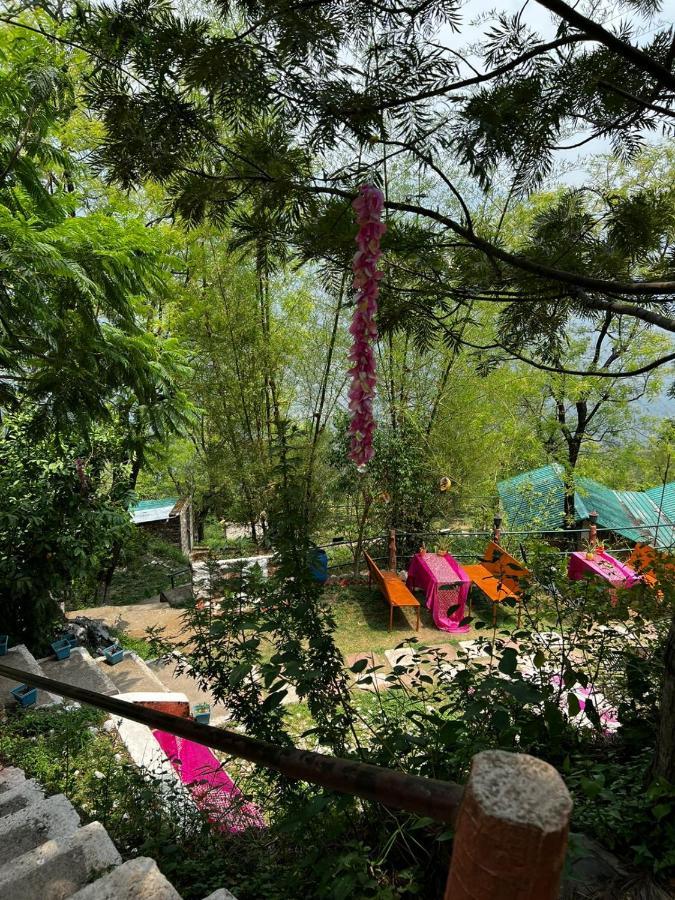 רישיקש Astraal Resorts And Spa מראה חיצוני תמונה