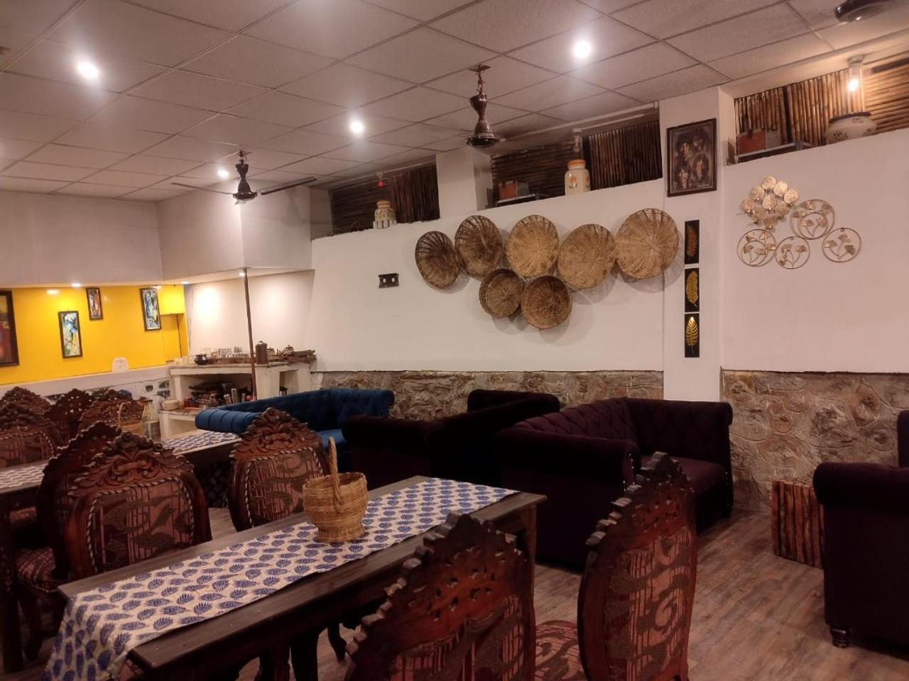 רישיקש Astraal Resorts And Spa מראה חיצוני תמונה